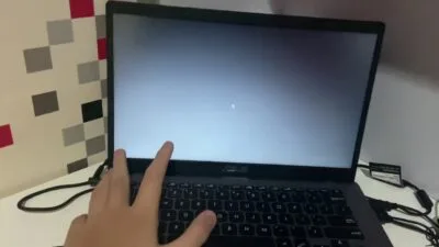 5 Cara mengatasi laptop black screen windows 10 Terbaru